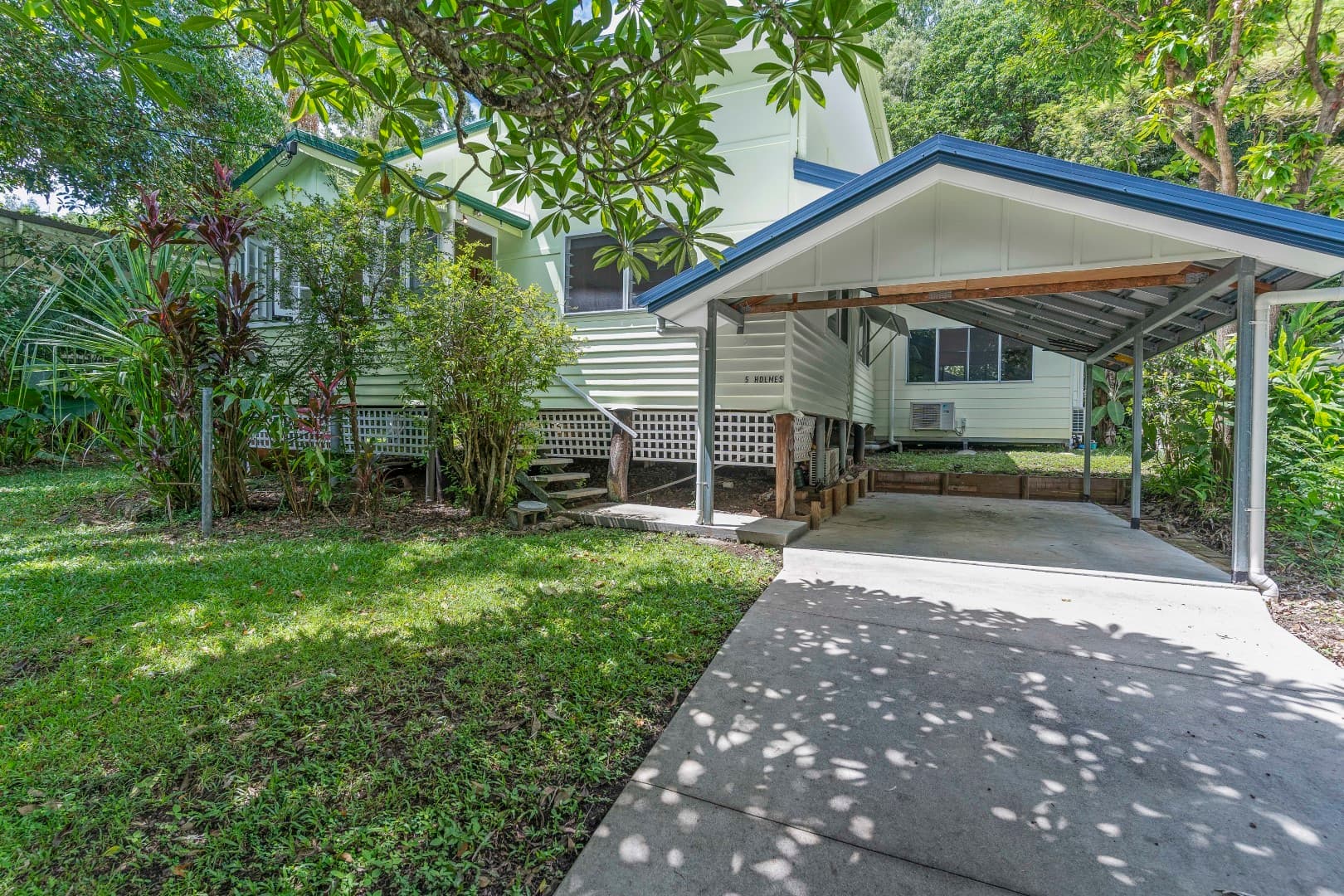 5 Holmes Street, Stratford, Stratford - Image 1
