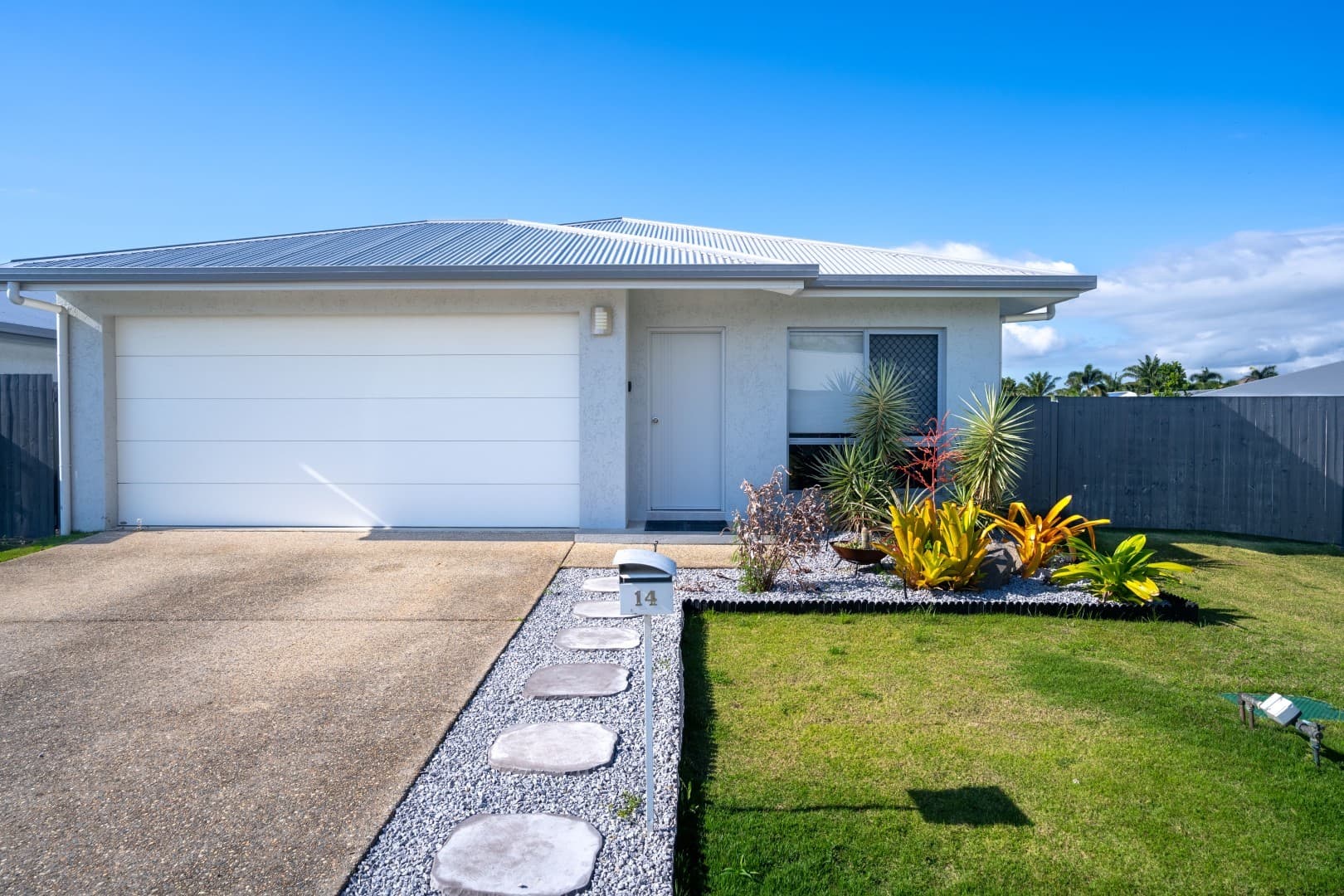 14 Ferndale Entrance, Trinity Beach, Trinity Beach - Image 1