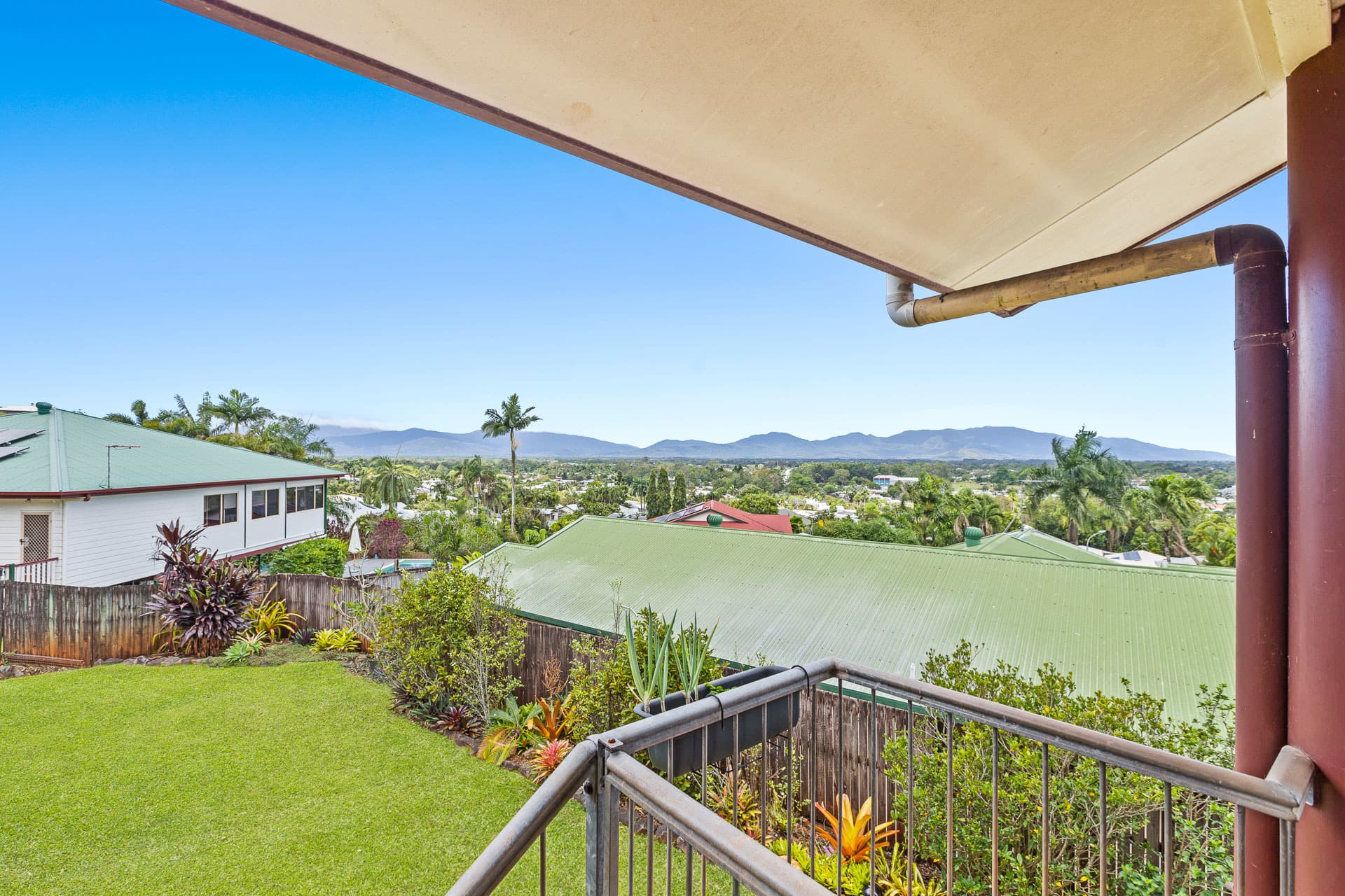 18 Dorunda Street, Mount Sheridan, Mount Sheridan - Thumbnail 2