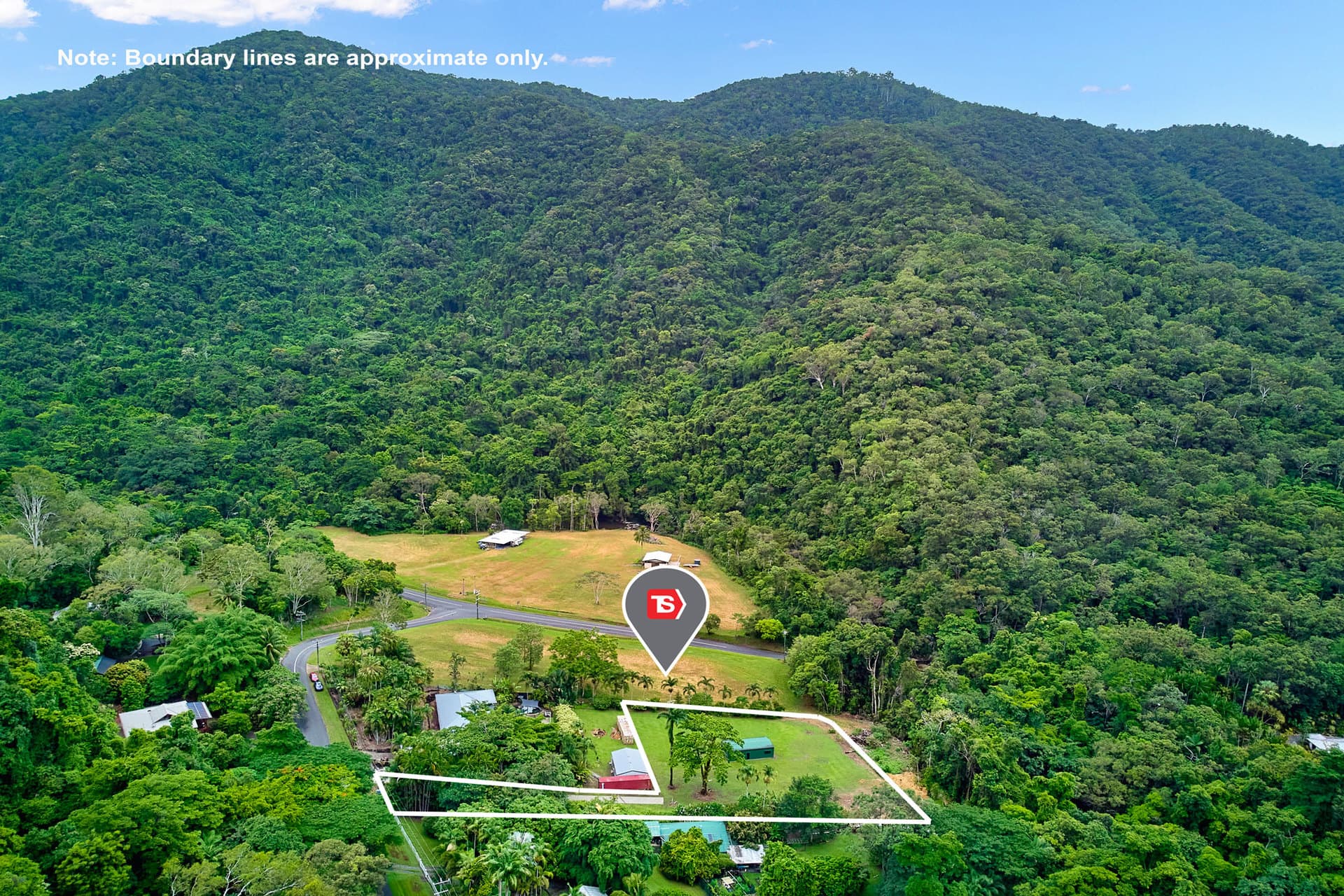 7 Cascades Drive, Redlynch, Redlynch - Thumbnail 3
