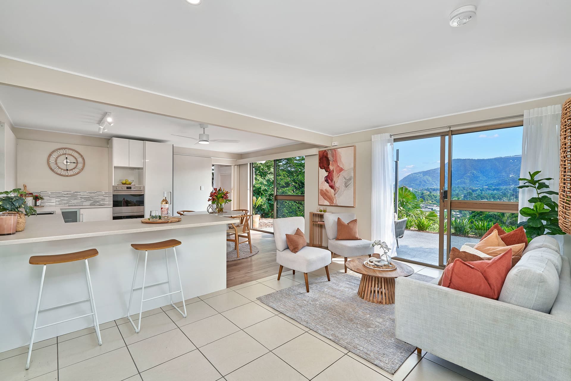 19 Koppen Terrace, Mooroobool, Mooroobool - Image 1