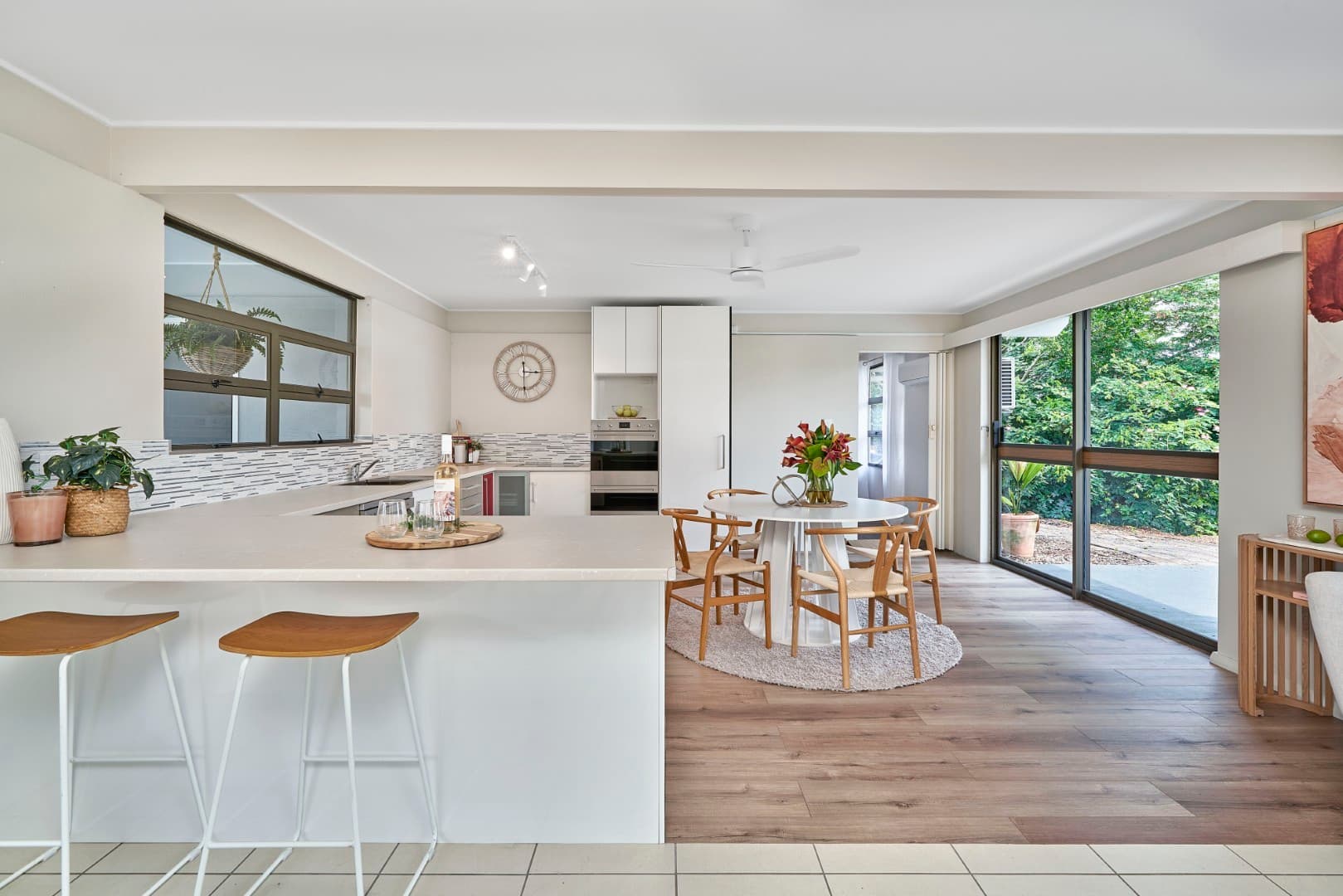 19 Koppen Terrace, Mooroobool, Mooroobool - Thumbnail 8