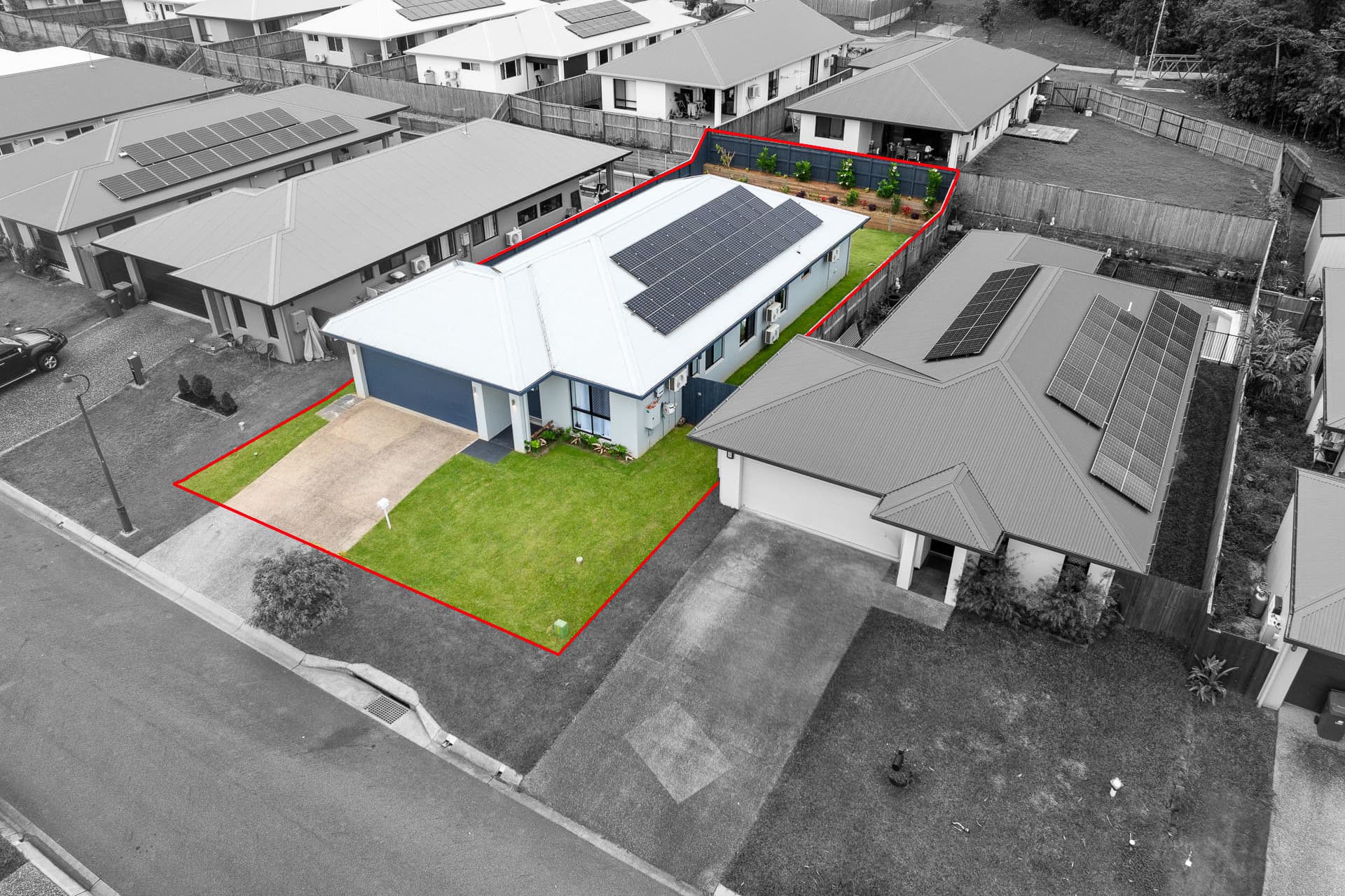 40 Highfield Circuit, Bentley Park, Bentley Park - Thumbnail 2