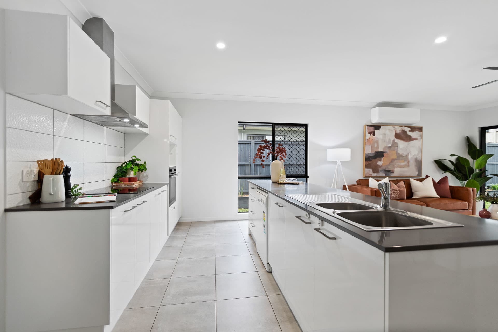 40 Highfield Circuit, Bentley Park, Bentley Park - Thumbnail 8
