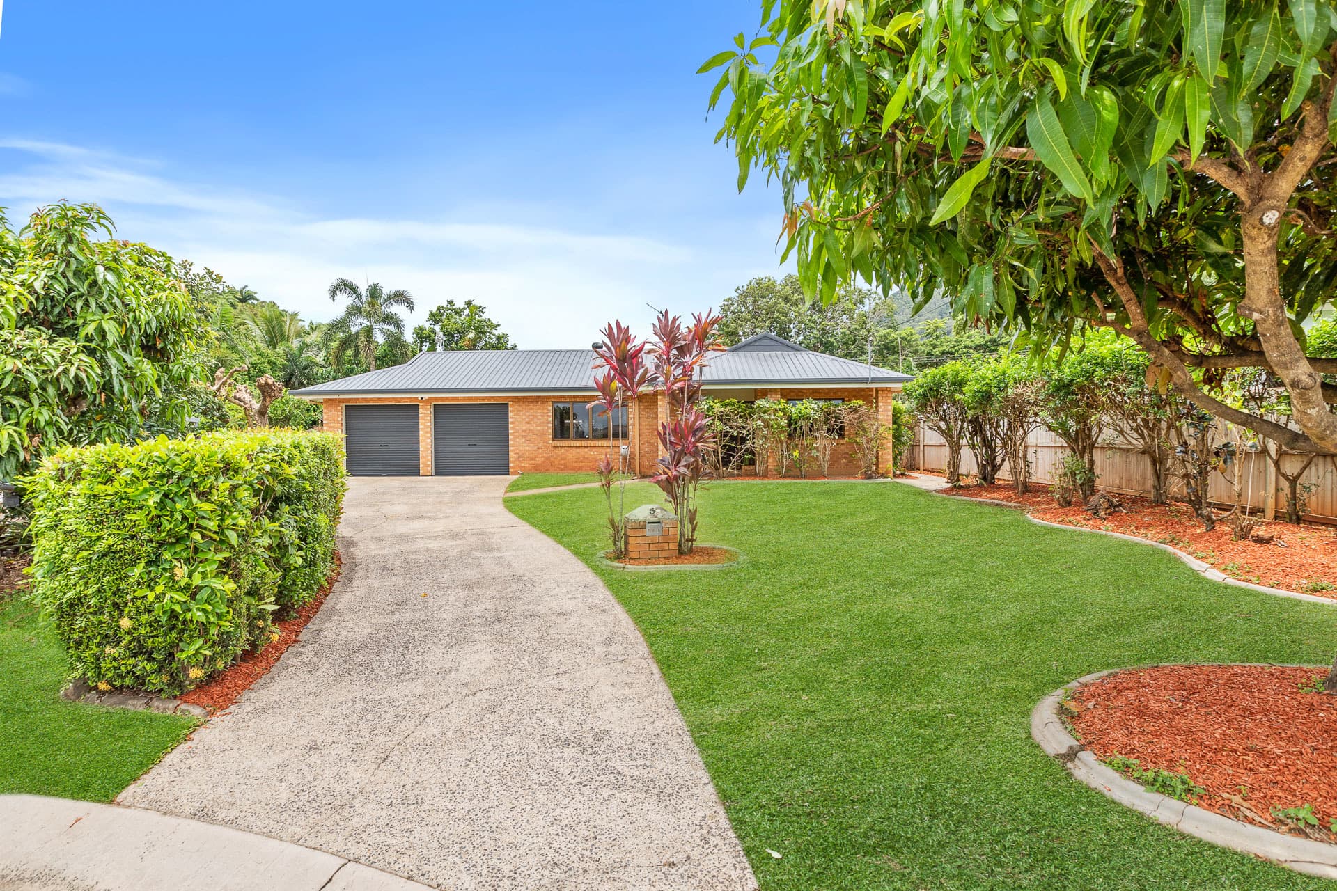 5 Dale Close, Bayview Heights, Bayview Heights - Image 1