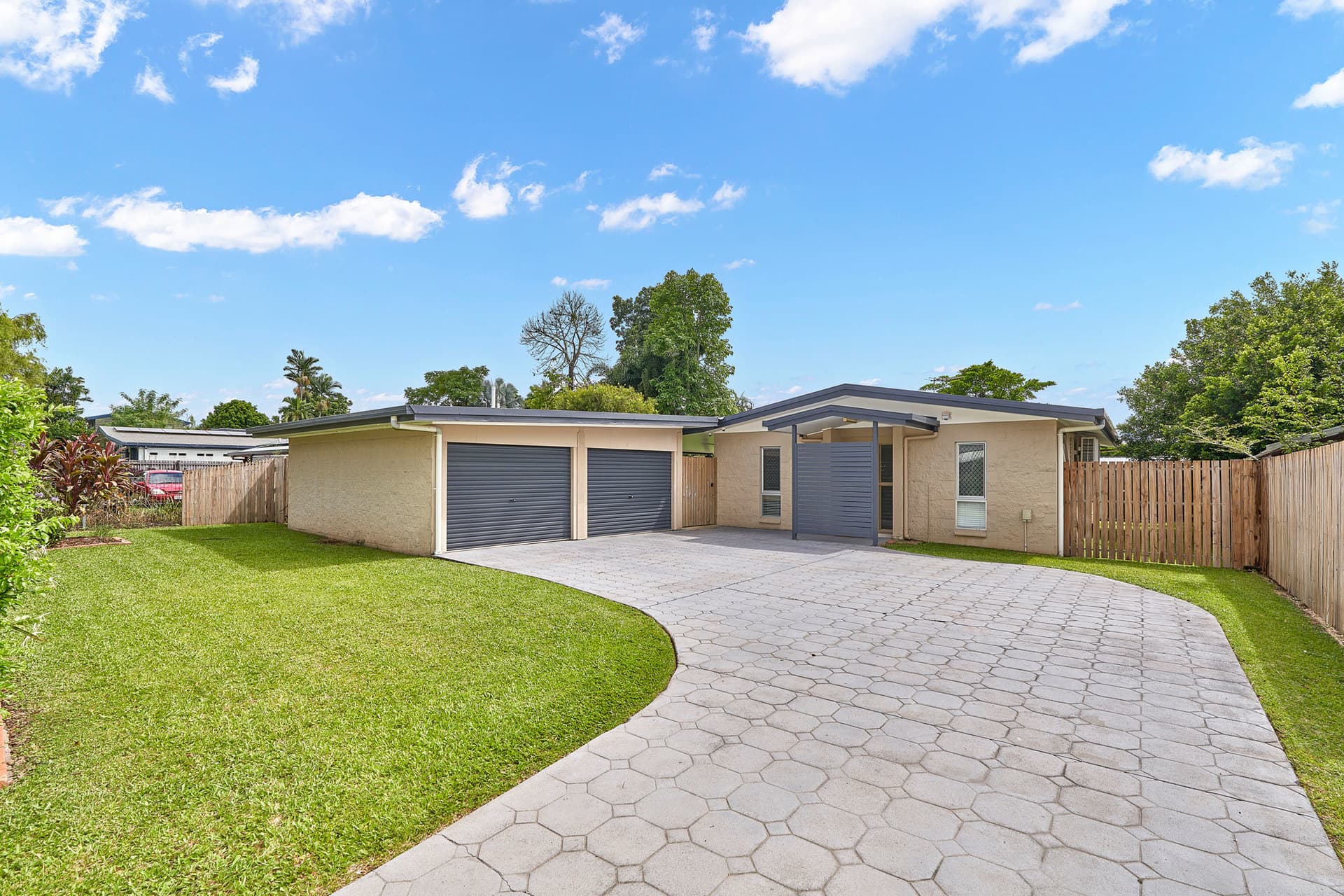 20 Lime Street, Mooroobool, Mooroobool - Thumbnail 3