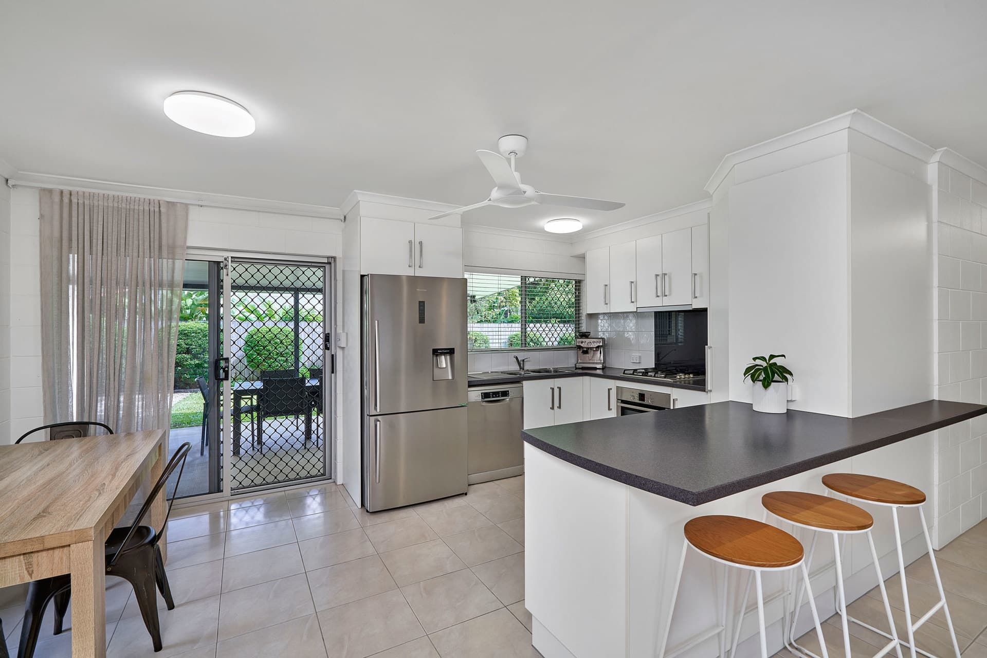 20 Lime Street, Mooroobool, Mooroobool - Thumbnail 7