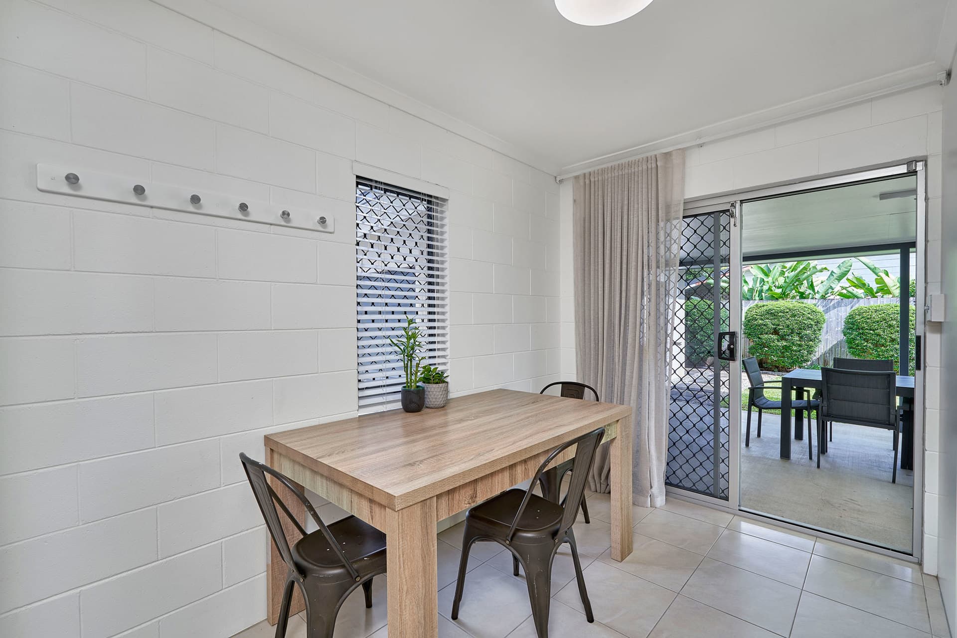 20 Lime Street, Mooroobool, Mooroobool - Thumbnail 8