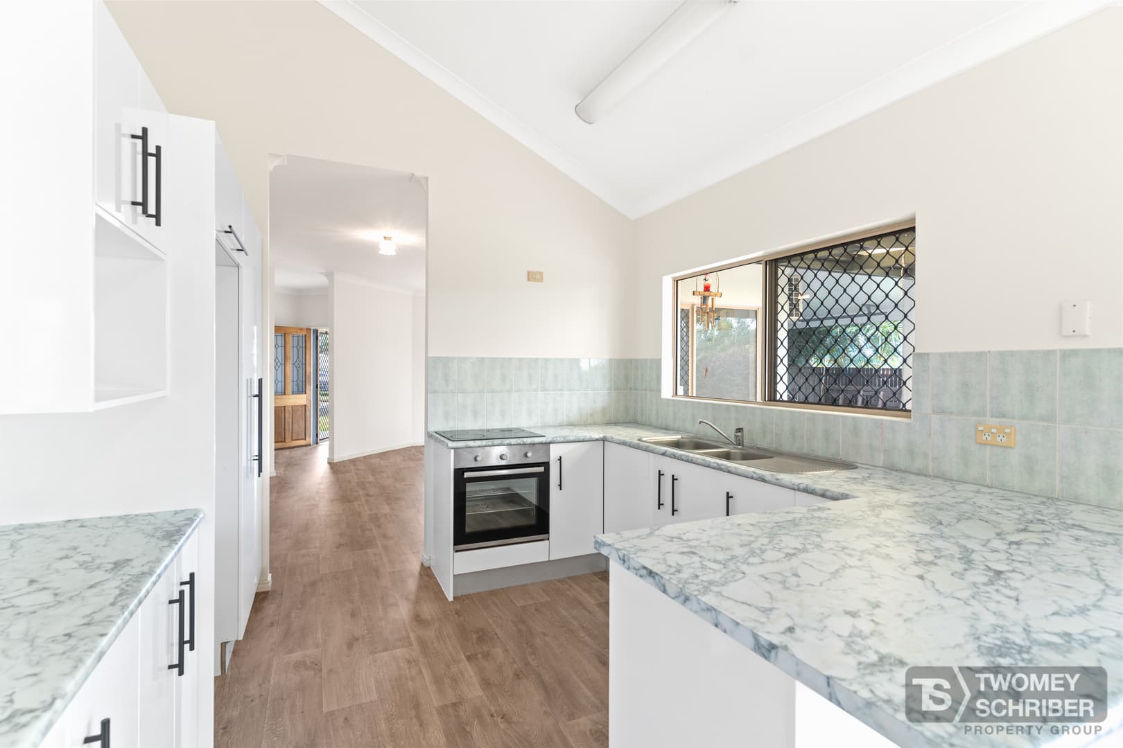13 Percy Street, Mount Sheridan, Mount Sheridan - Thumbnail 6