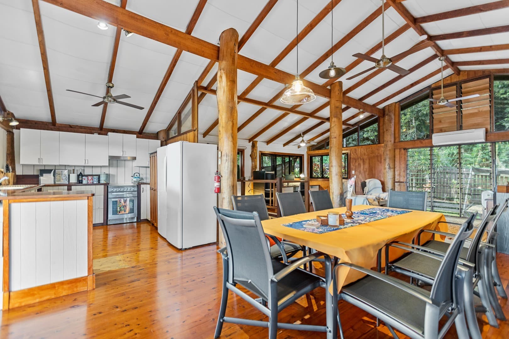 7 Thornton Court, White Rock, White Rock - Thumbnail 6
