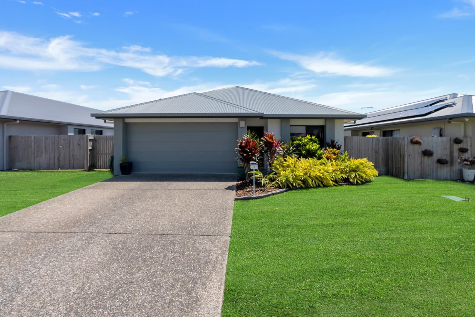 5 Oakdale Close, Trinity Beach, Trinity Beach - Thumbnail 2