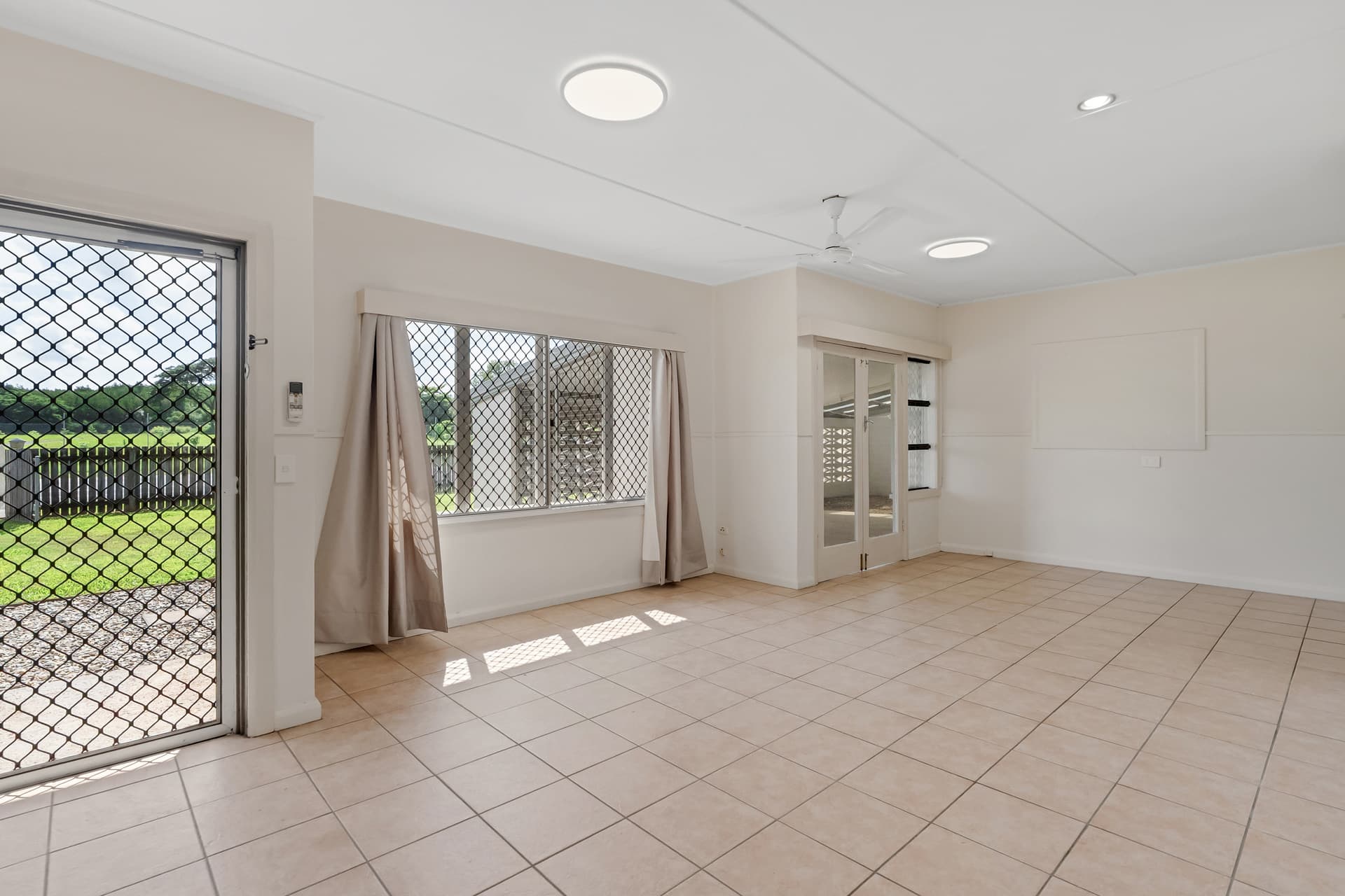 381 Lake Street, Cairns North, Cairns North - Thumbnail 5