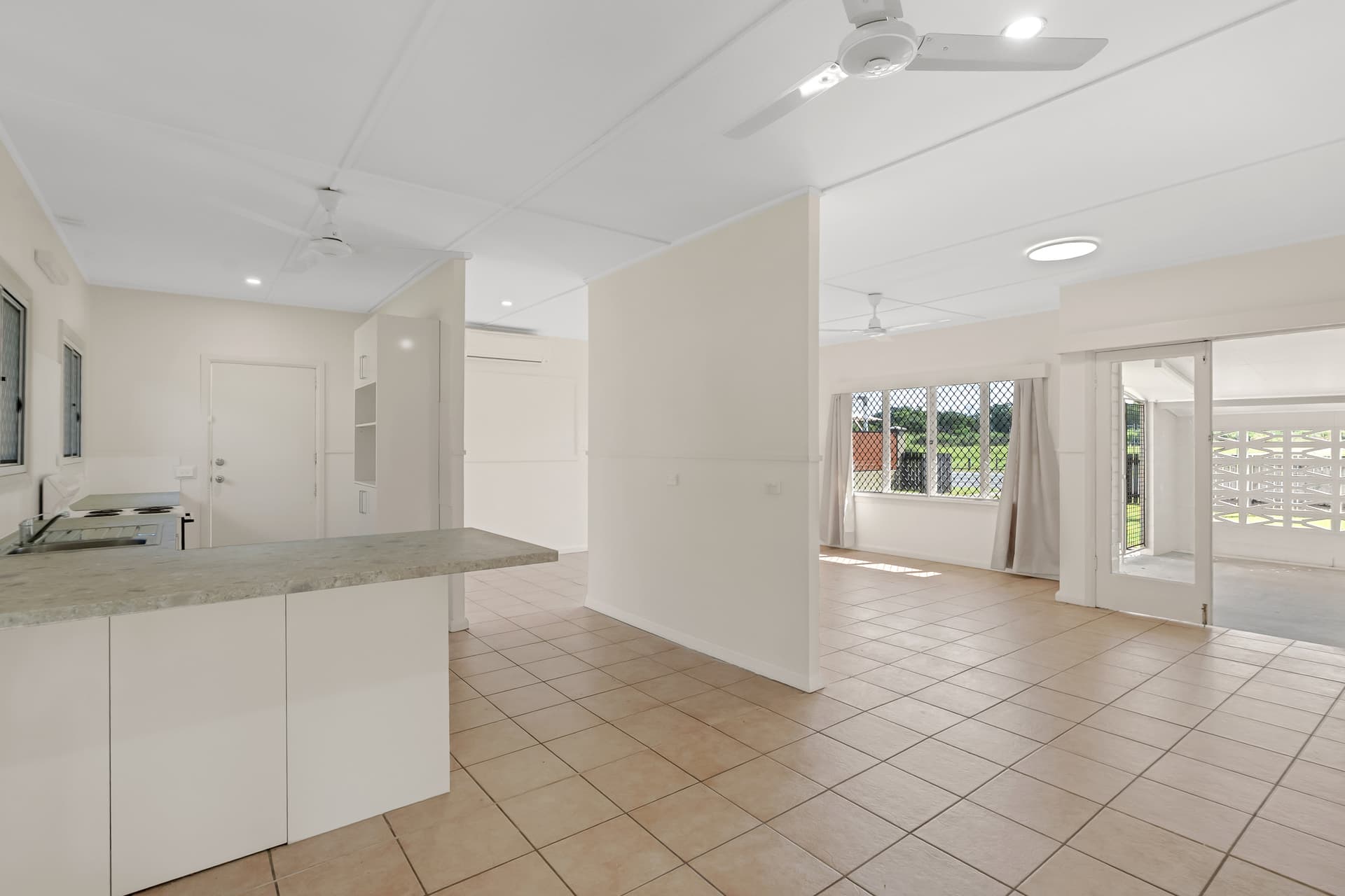 381 Lake Street, Cairns North, Cairns North - Thumbnail 7
