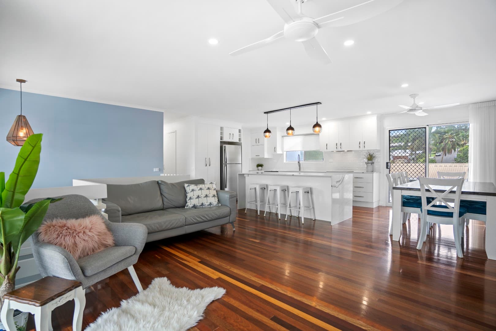 14 Serissa Street, Mooroobool, Mooroobool - Thumbnail 3