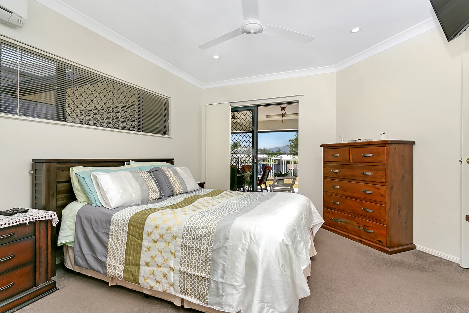 36 City View Crescent, Mooroobool, Mooroobool - Thumbnail 7