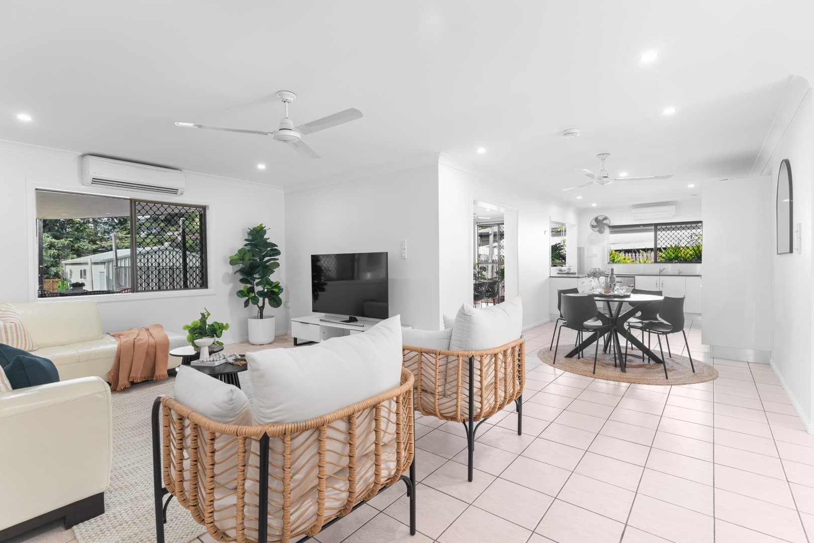 54 Irene Street, Mooroobool, Mooroobool - Thumbnail 3