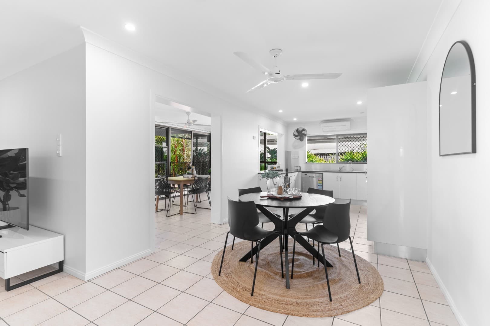 54 Irene Street, Mooroobool, Mooroobool - Thumbnail 5