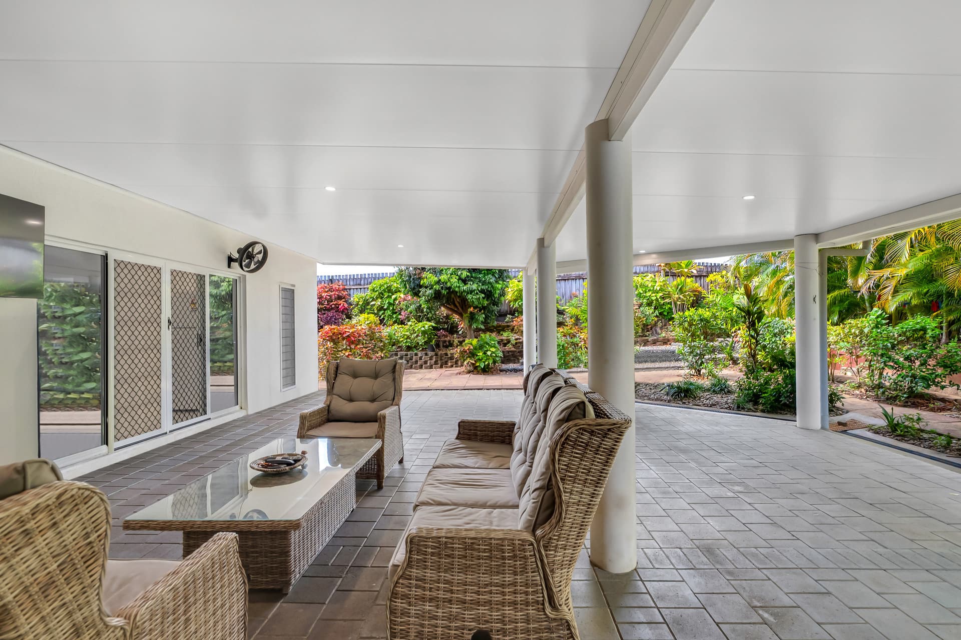 13 Bloomfield Close, Mount Sheridan, Mount Sheridan - Thumbnail 3