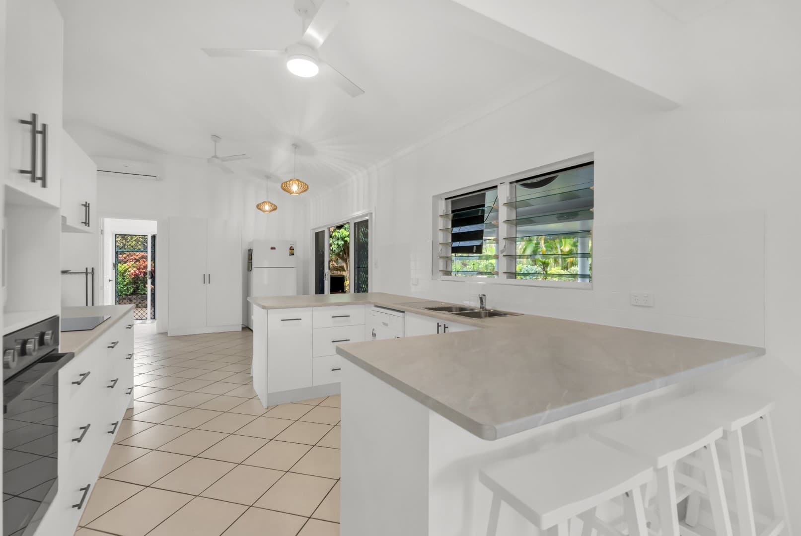 13 Bloomfield Close, Mount Sheridan, Mount Sheridan - Thumbnail 7
