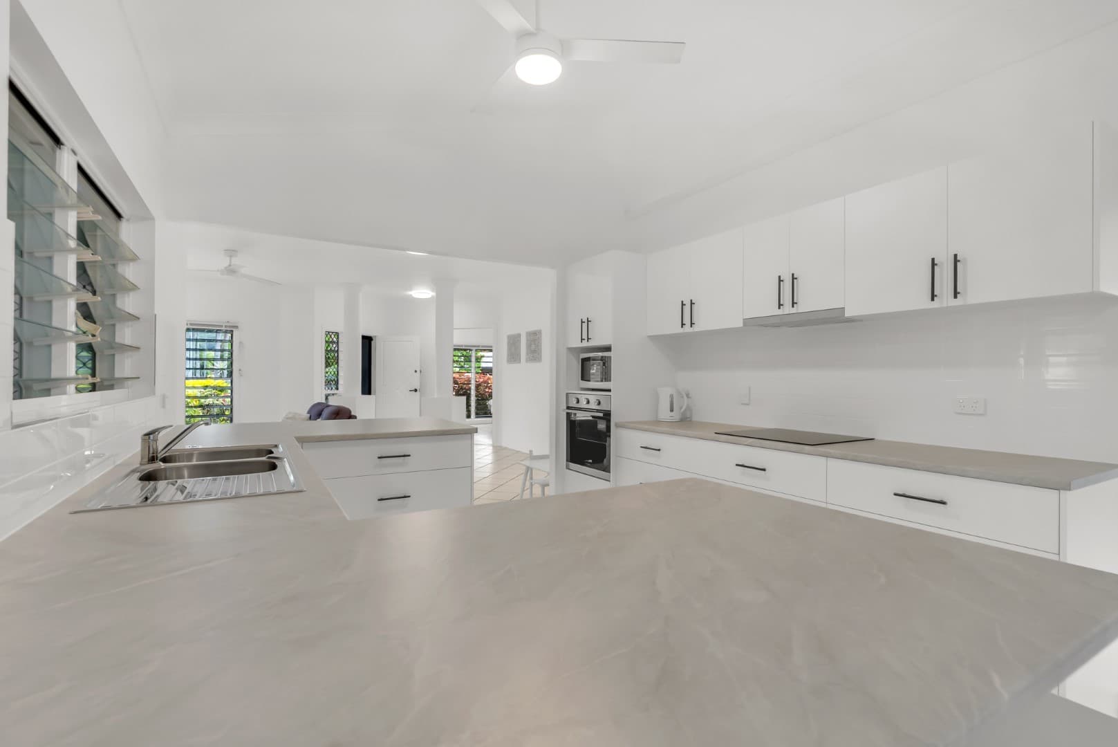 13 Bloomfield Close, Mount Sheridan, Mount Sheridan - Thumbnail 8