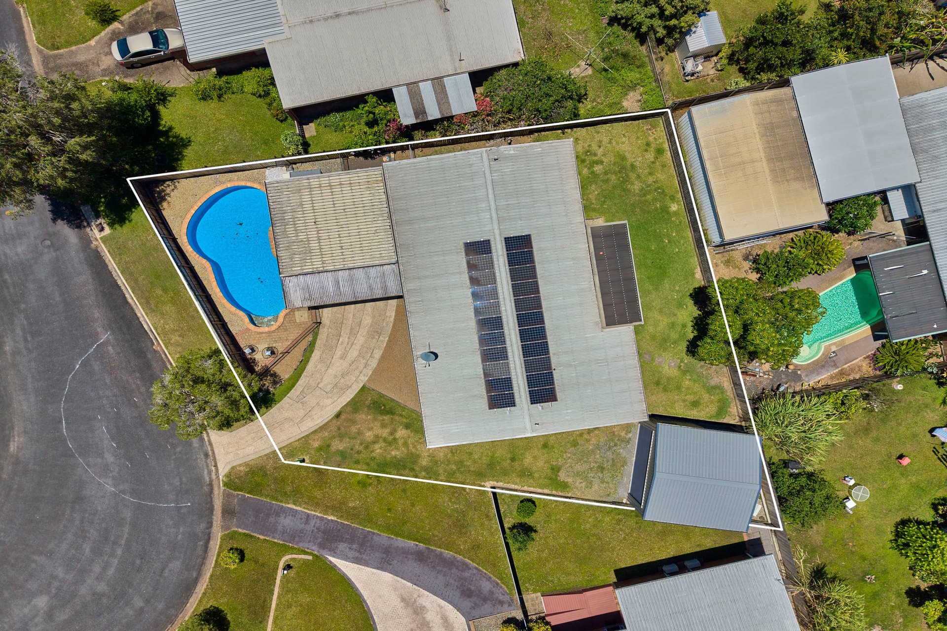 16 Bottlebrush Street, Mooroobool, Mooroobool - Thumbnail 3