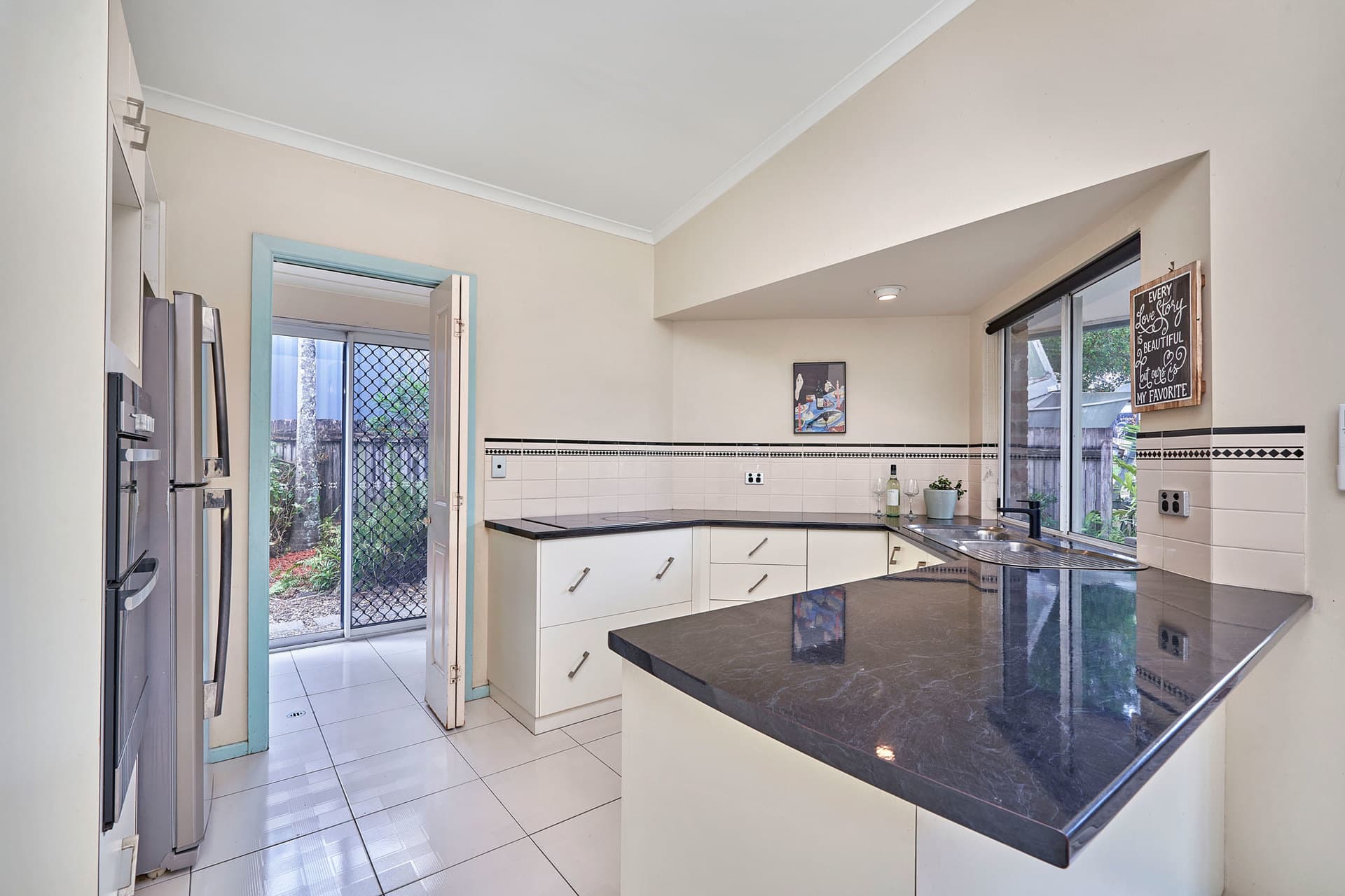 4 Clearwater Street, Freshwater, Freshwater - Thumbnail 6