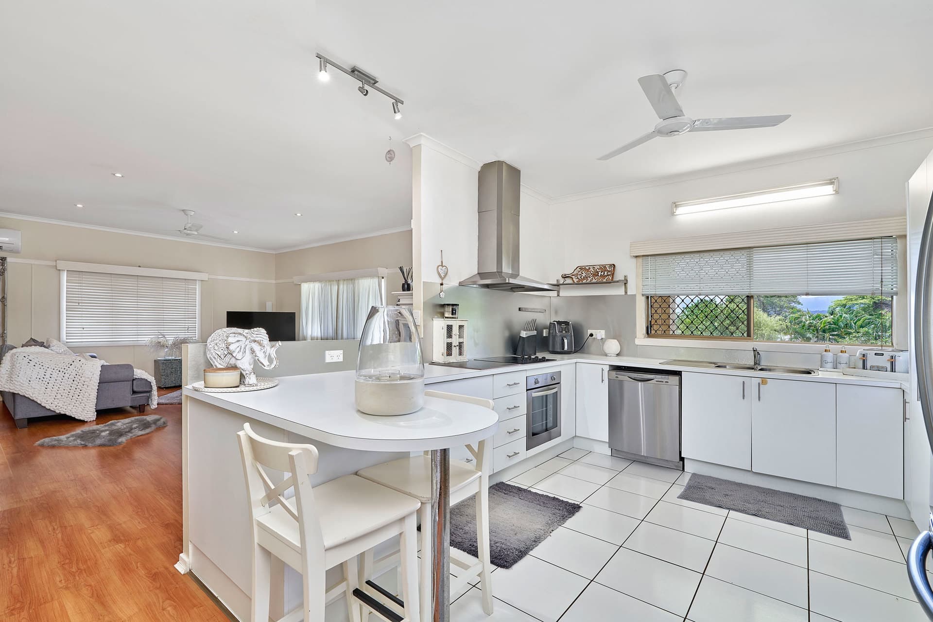 14 Sommerville Crescent, Whitfield, Whitfield - Thumbnail 3