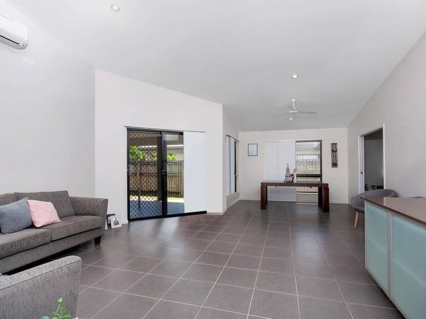 3 Culgoa Close, Bentley Park, Bentley Park - Thumbnail 4