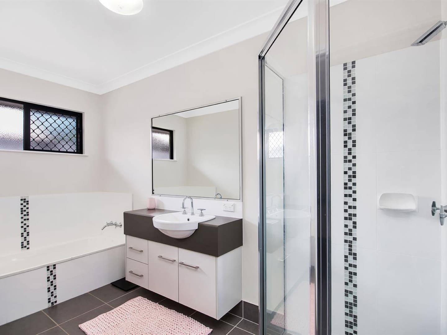 3 Culgoa Close, Bentley Park, Bentley Park - Thumbnail 8