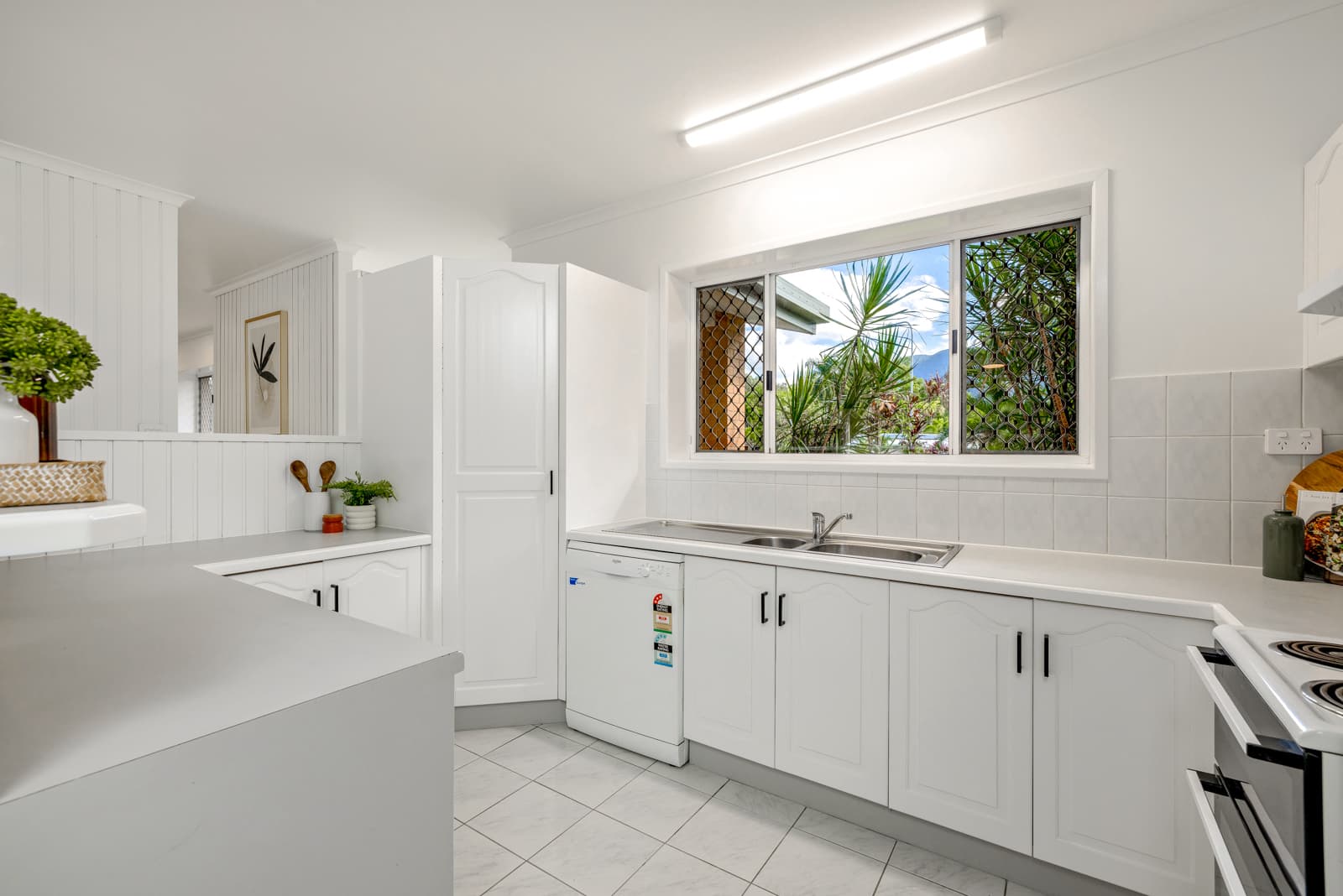 8 Ah Ching Close, Brinsmead, Brinsmead - Thumbnail 6