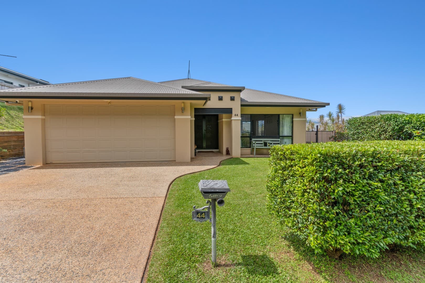 44 Mayflower Street, Mount Sheridan, Mount Sheridan - Thumbnail 2