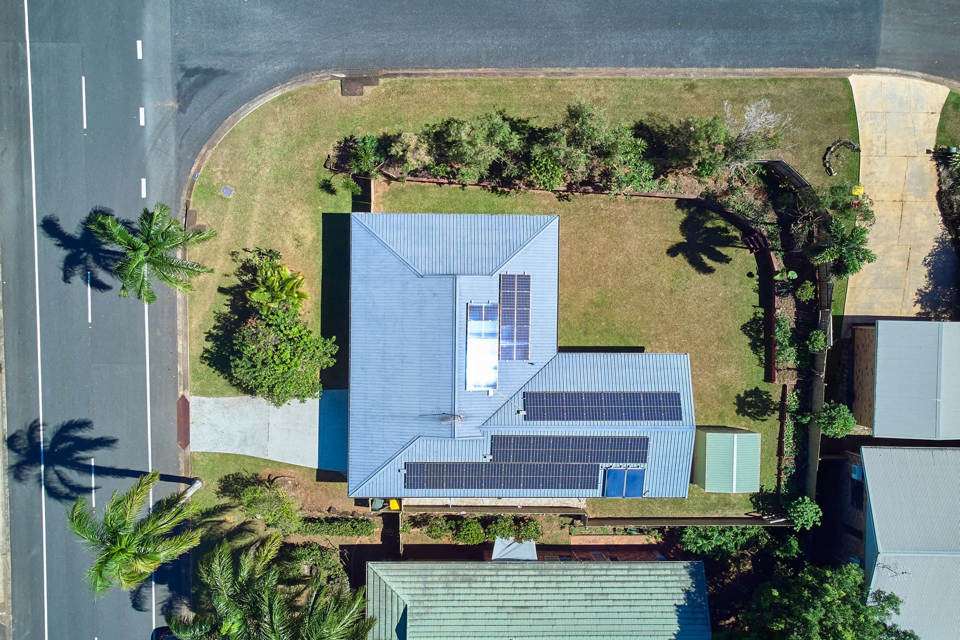 12 Summerhill Drive, Mooroobool, Mooroobool - Thumbnail 2