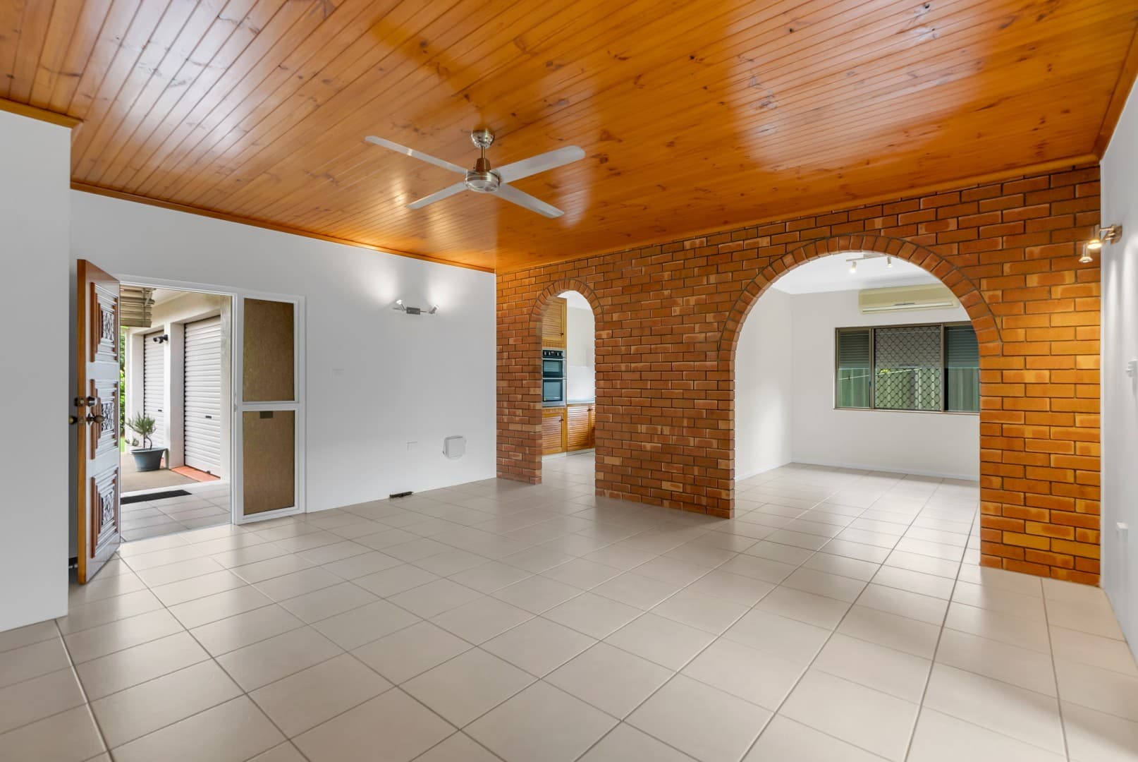 114 Jensen Street, Edge Hill, Edge Hill - Thumbnail 8