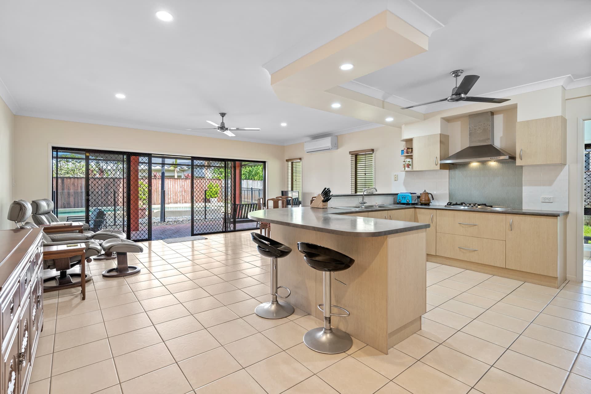11 Kulgun Street, Caravonica, Caravonica - Thumbnail 8