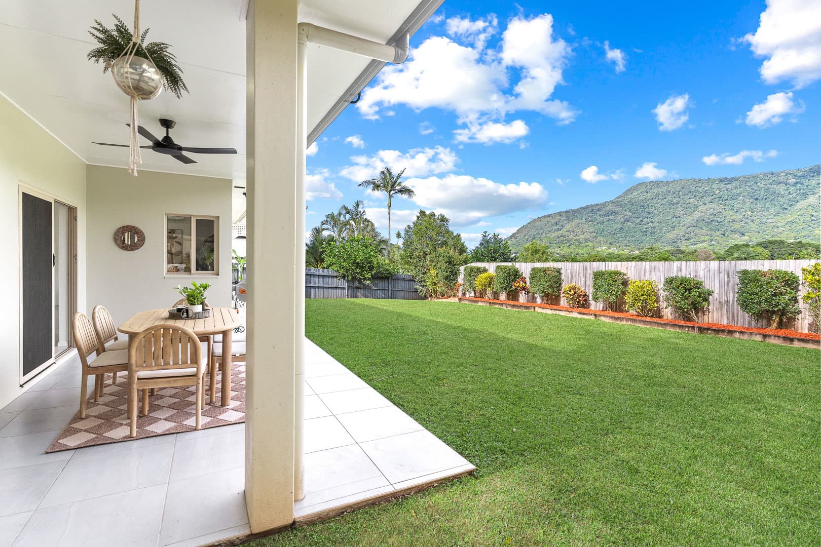 55 Barnes Street, Earlville, Earlville - Thumbnail 2