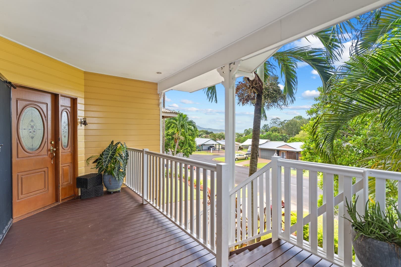 5 Southerden Drive, Mooroobool, Mooroobool - Thumbnail 2