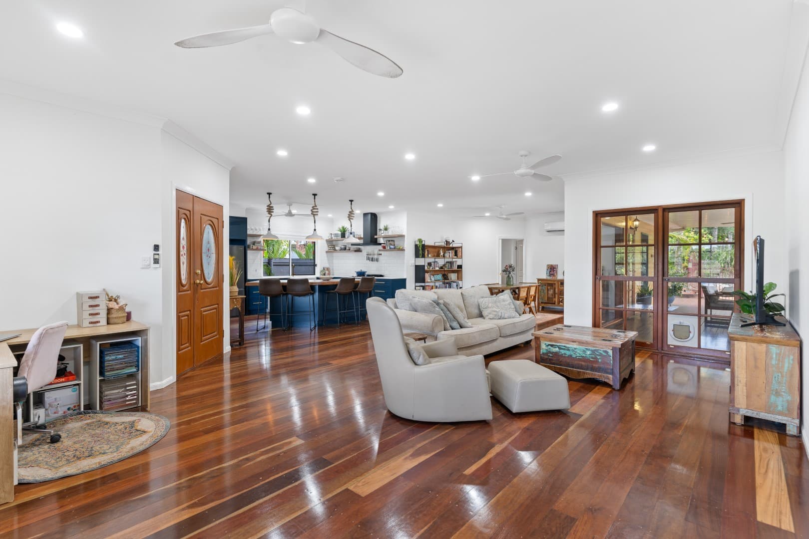 5 Southerden Drive, Mooroobool, Mooroobool - Thumbnail 4
