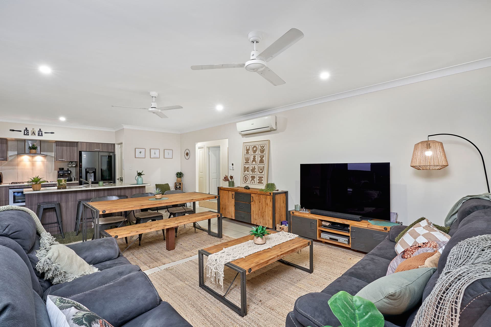 22 Tyson Place, Redlynch, Redlynch - Thumbnail 2