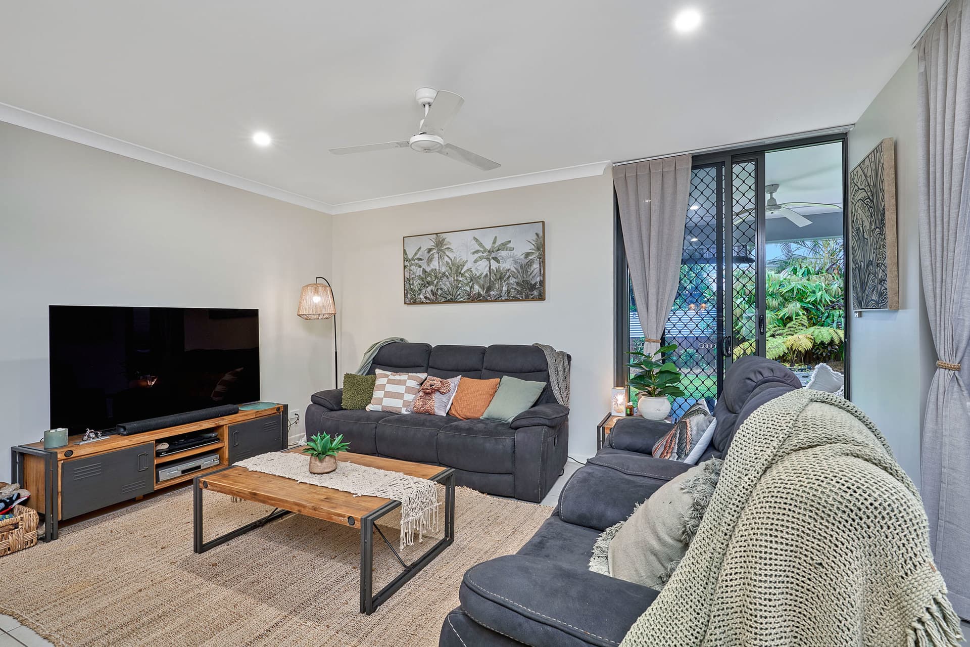22 Tyson Place, Redlynch, Redlynch - Thumbnail 5