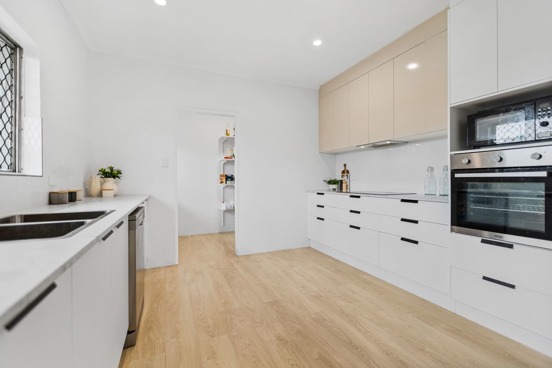 25 Sunflower Drive, Mooroobool, Mooroobool - Thumbnail 3