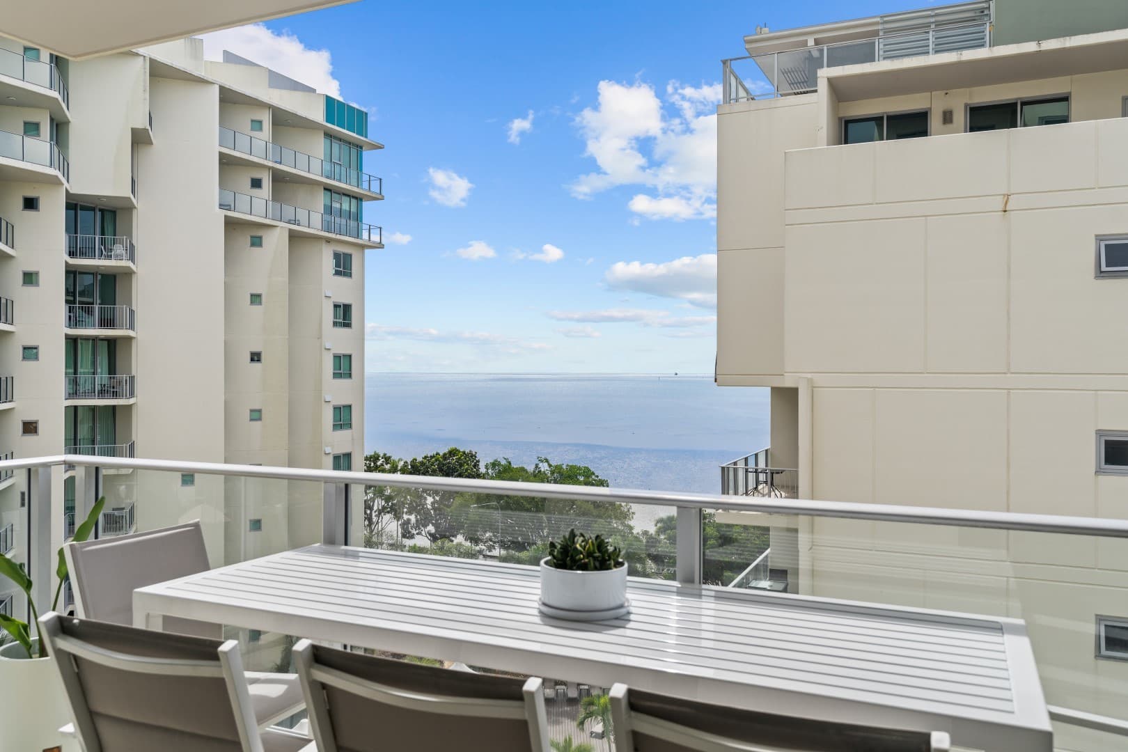 30902/2 Aplin Street, Cairns City, Cairns City - Thumbnail 5