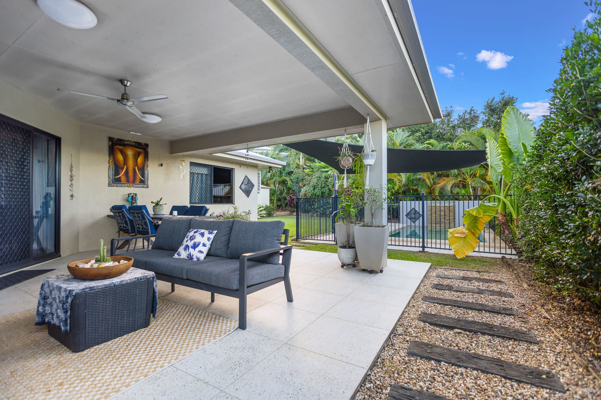 6 Densmore Close, Bentley Park, Bentley Park - Image 1