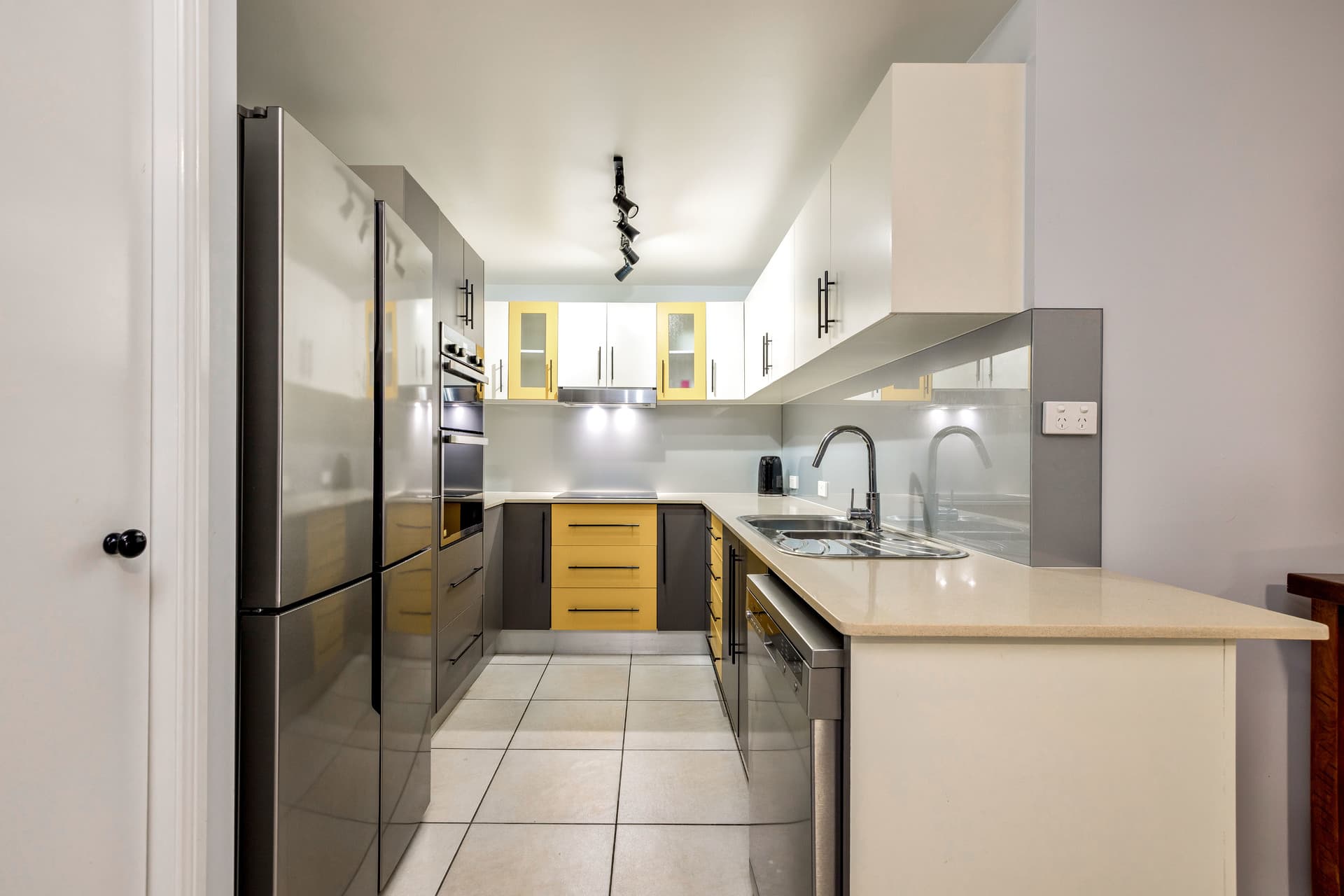 17/112-118 Sheridan Street, Cairns City, Cairns City - Thumbnail 5