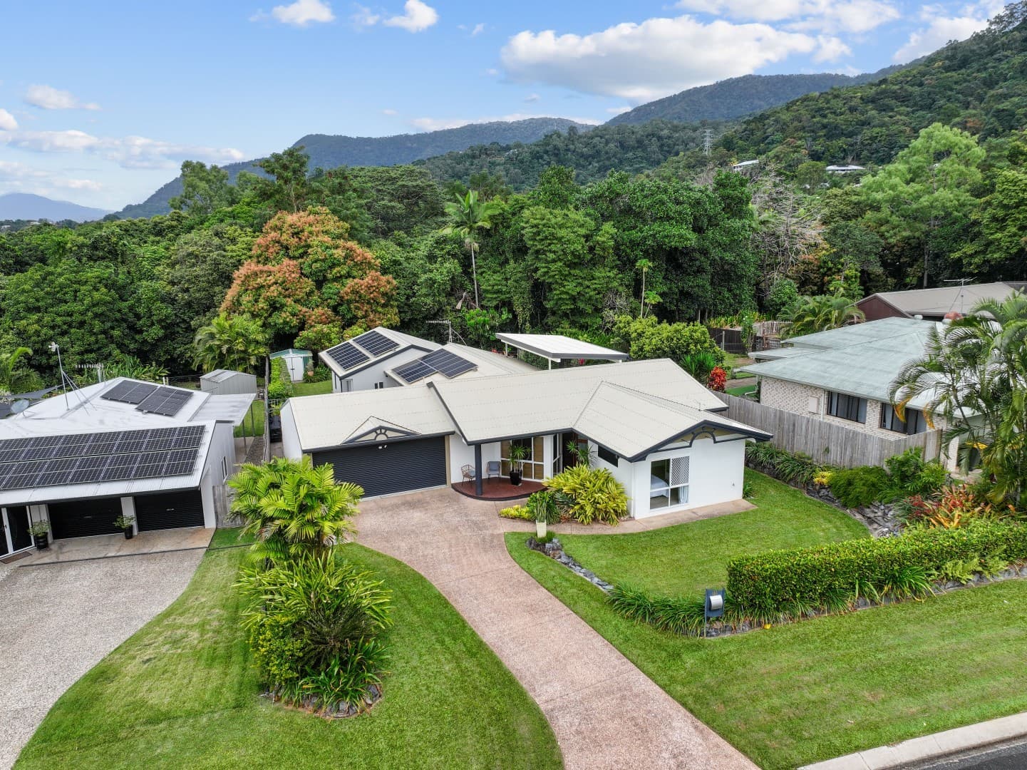 17 Strathmore Court, Mooroobool, Mooroobool - Thumbnail 2
