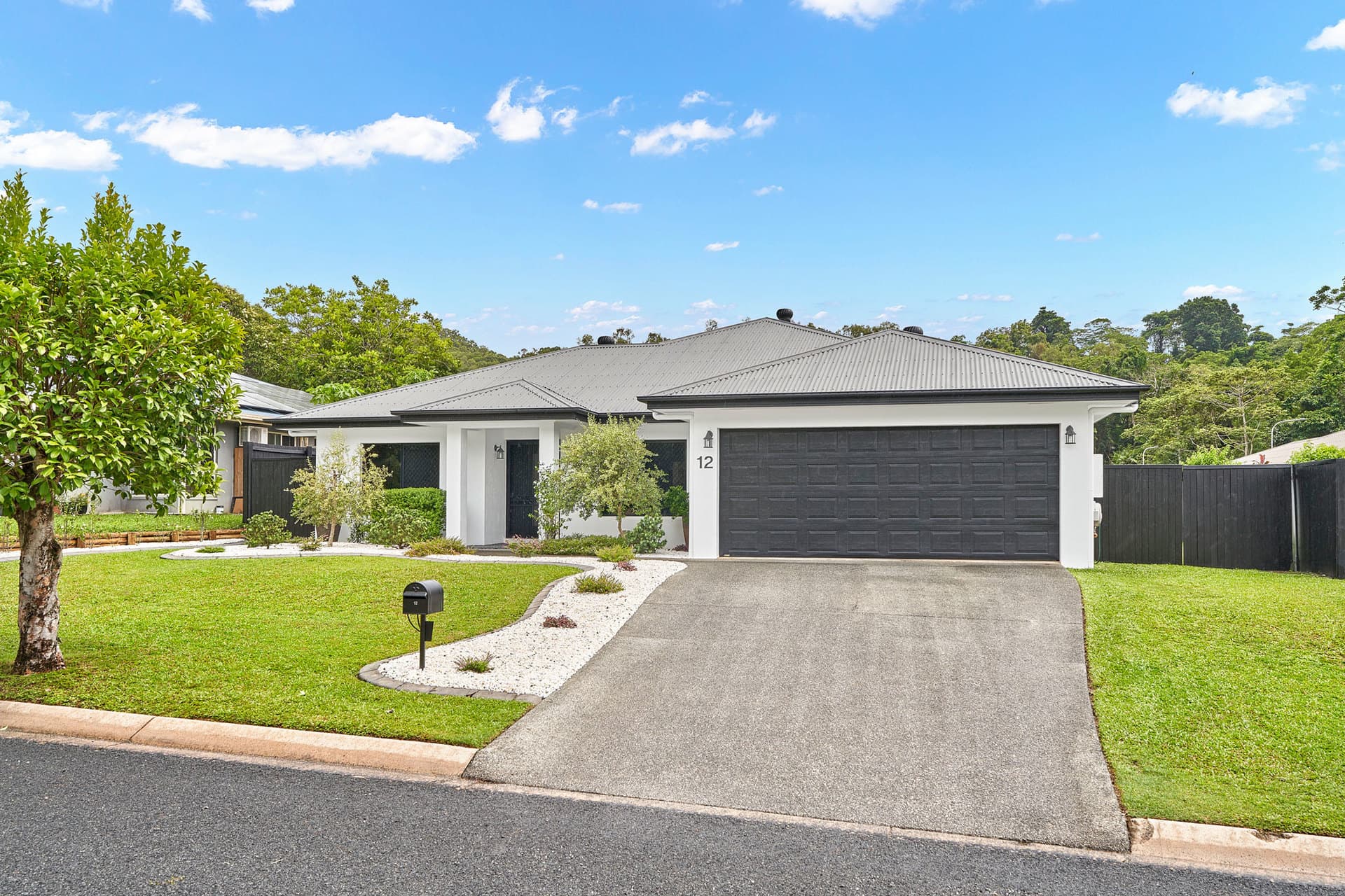 12 Messina Close, Kanimbla, Kanimbla - Image 1
