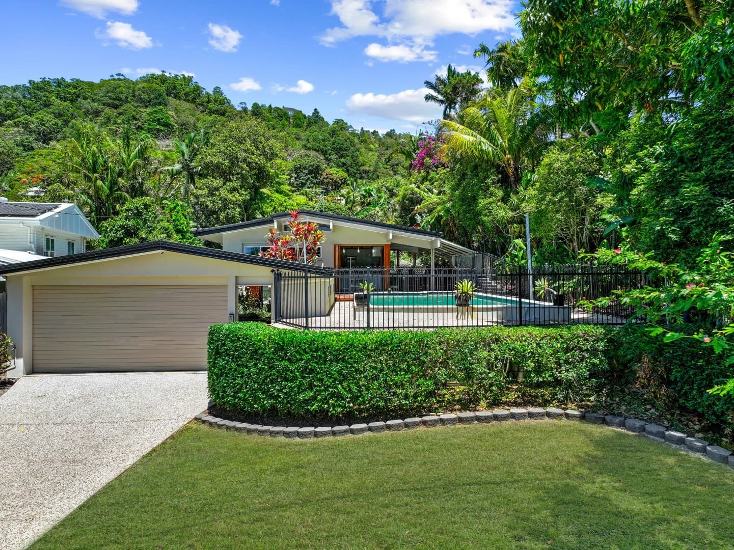 15 McHugh Crescent, Whitfield, Whitfield - Image 1