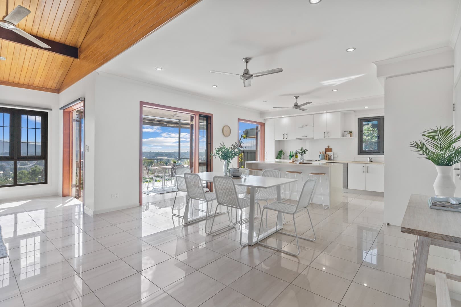 44 Koppen Terrace, Mooroobool, Mooroobool - Thumbnail 8