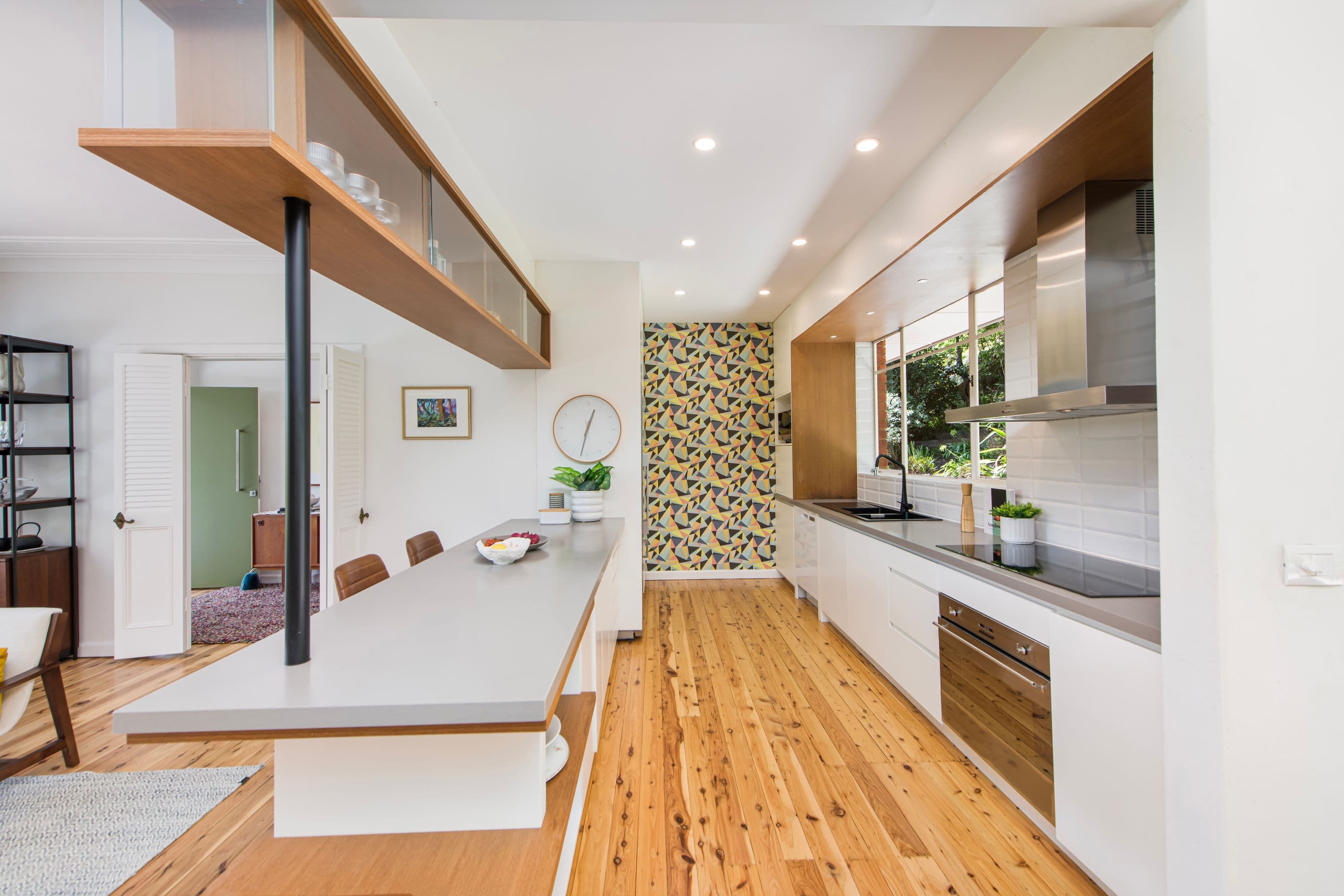 20 Rembrandt Drive, Middle Cove - Thumbnail 4