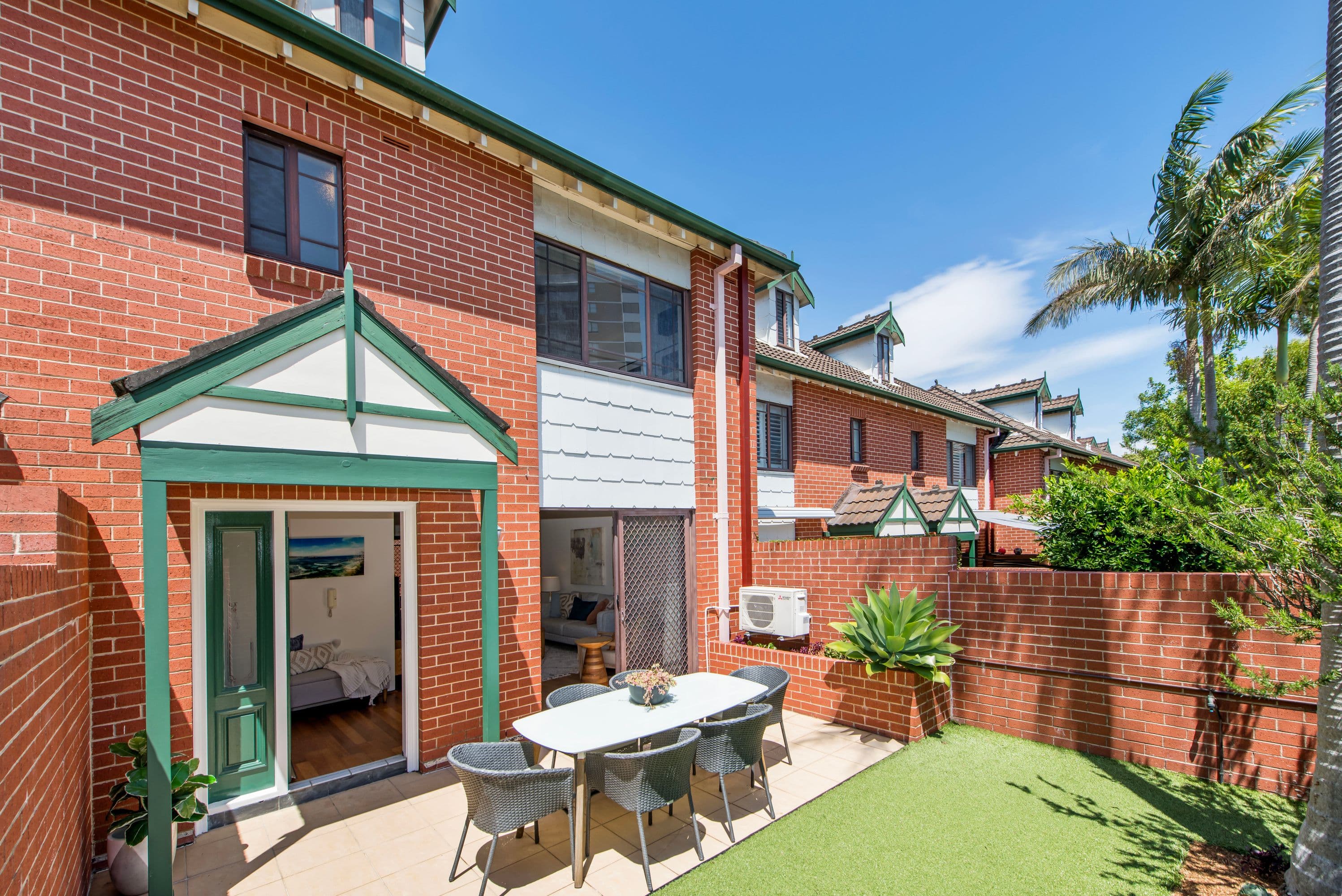 7/17 Langley Avenue, Cremorne - Image 1