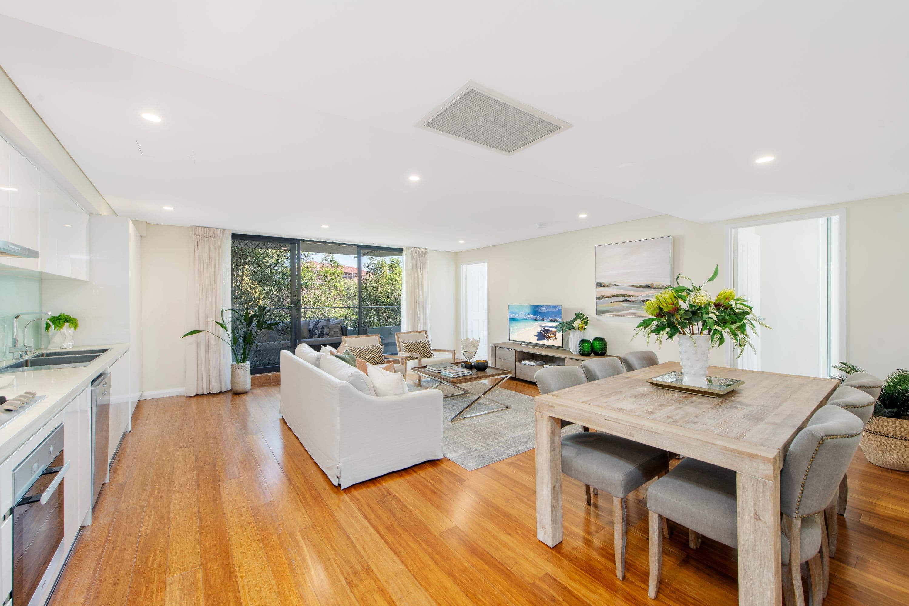 102/100 Bay Road, Waverton - Thumbnail 3